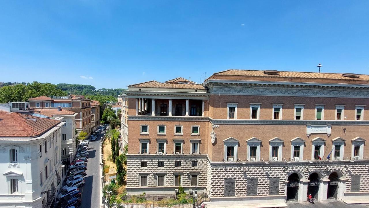 Apartamento Dimora San Bartolomeo - Design, Panoramic View & Culture Roma Exterior foto